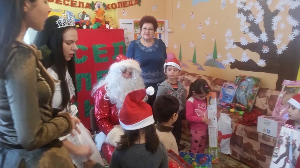 Децата на Гулянци празнуват