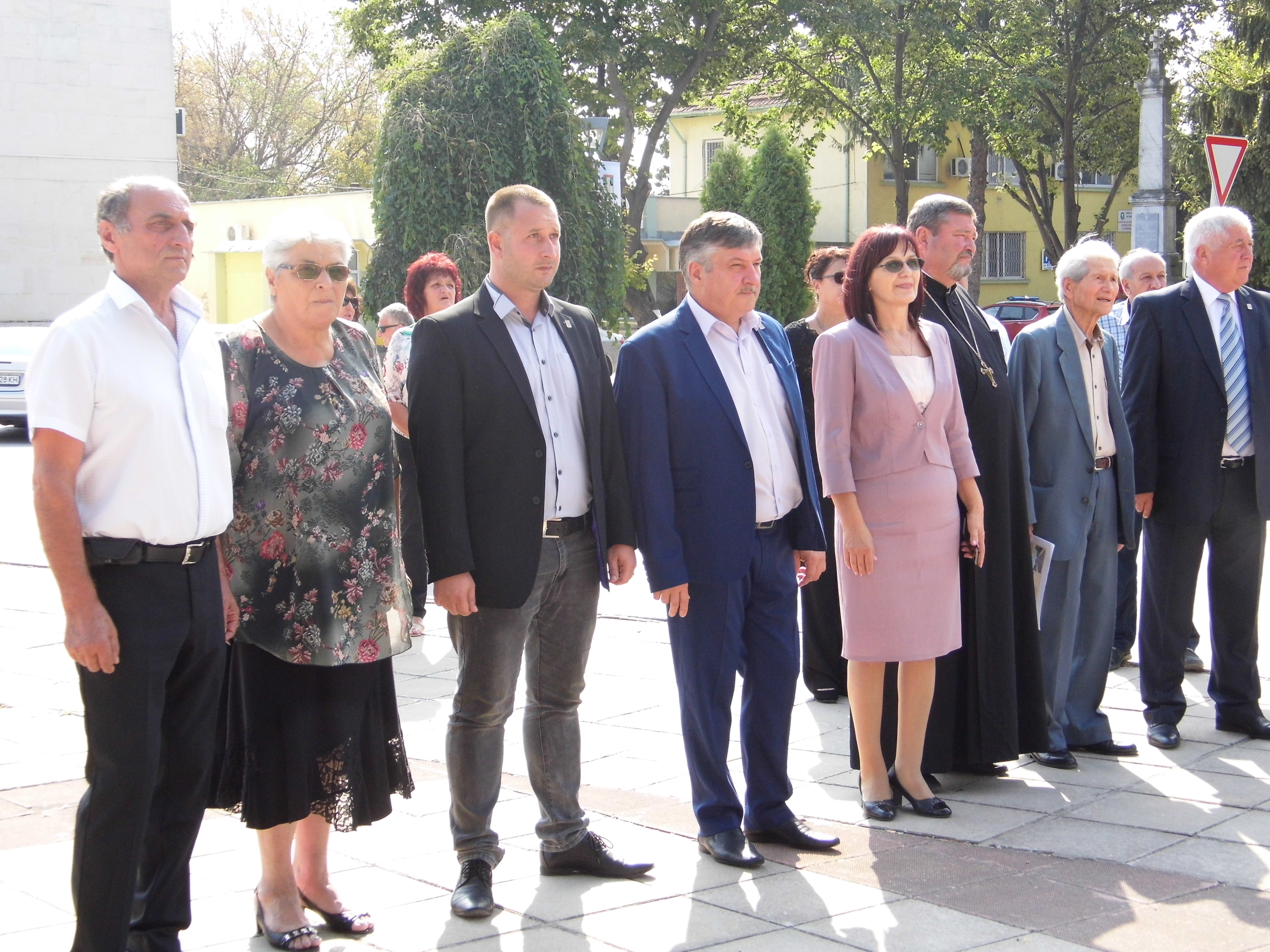 Програма за честването на 46 години - град Гулянци